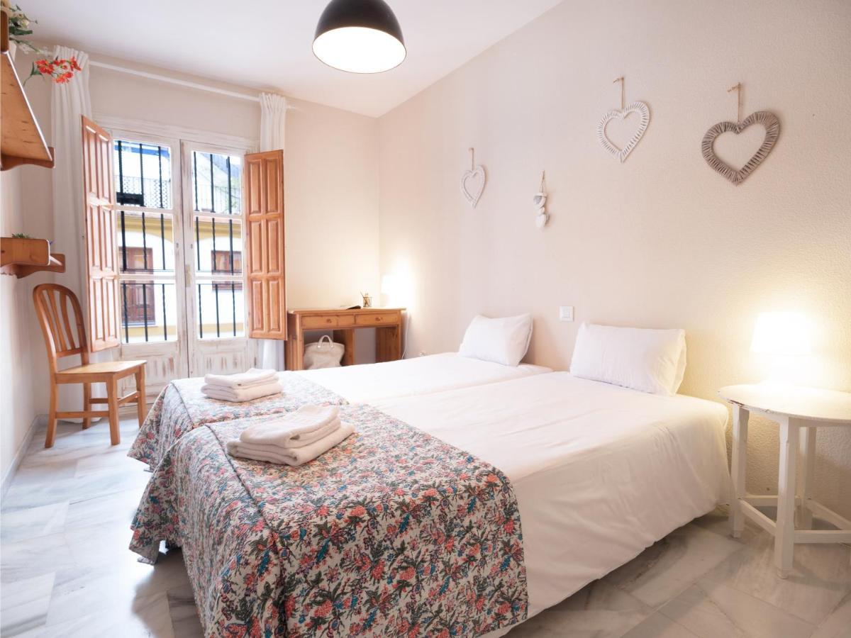 Cl Ubicacion Excelente Y Terraza Comun Junto A La Alfalfa Sevilla